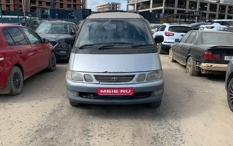 Toyota Estima III рестайлинг -2, 1998 год, 90 000 рублей, 1 фотография