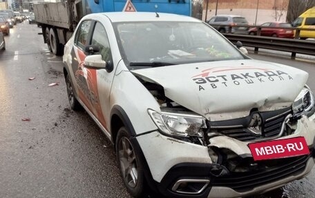 Renault Logan II, 2020 год, 500 000 рублей, 1 фотография