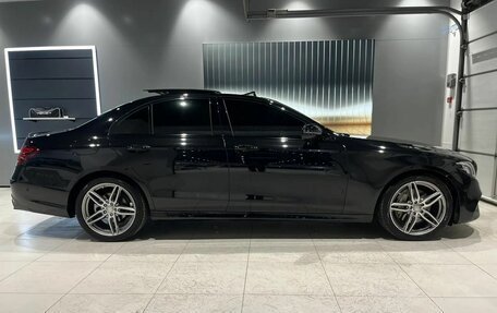 Mercedes-Benz E-Класс, 2016 год, 3 470 000 рублей, 6 фотография