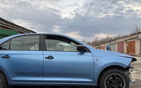 Skoda Rapid I, 2015 год, 550 000 рублей, 2 фотография