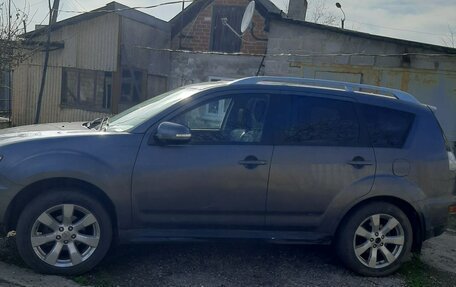 Mitsubishi Outlander III рестайлинг 3, 2010 год, 1 150 000 рублей, 3 фотография