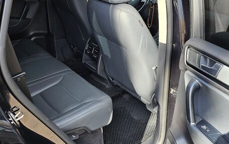 Volkswagen Touareg III, 2016 год, 3 300 000 рублей, 14 фотография