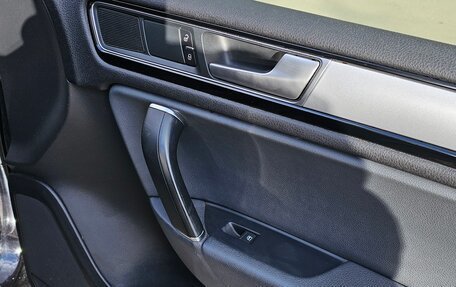 Volkswagen Touareg III, 2016 год, 3 300 000 рублей, 15 фотография