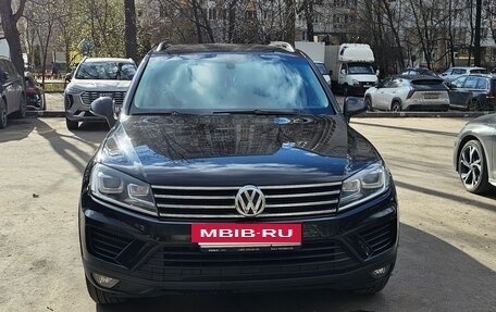 Volkswagen Touareg III, 2016 год, 3 300 000 рублей, 2 фотография