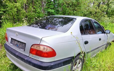 Toyota Avensis III рестайлинг, 2002 год, 15 000 рублей, 14 фотография