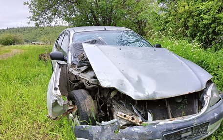 Toyota Avensis III рестайлинг, 2002 год, 15 000 рублей, 6 фотография