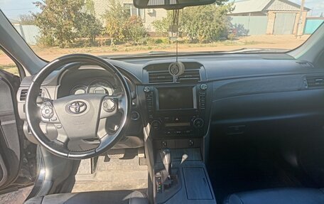 Toyota Camry, 2012 год, 2 200 000 рублей, 11 фотография