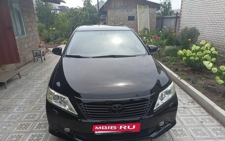 Toyota Camry, 2012 год, 2 200 000 рублей, 2 фотография