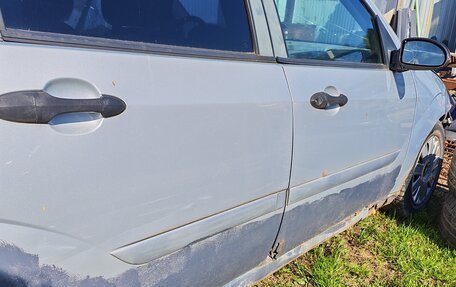 Ford Focus IV, 2001 год, 59 000 рублей, 3 фотография