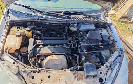 Ford Focus IV, 2001 год, 59 000 рублей, 6 фотография