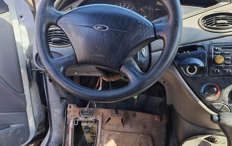 Ford Focus IV, 2001 год, 59 000 рублей, 4 фотография