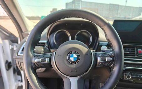 BMW 1 серия, 2023 год, 1 850 000 рублей, 10 фотография