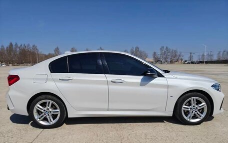 BMW 1 серия, 2023 год, 1 850 000 рублей, 8 фотография