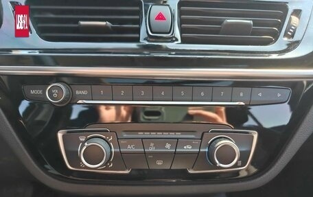 BMW 1 серия, 2023 год, 1 850 000 рублей, 12 фотография