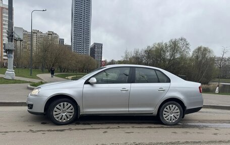Volkswagen Jetta VI, 2010 год, 645 000 рублей, 6 фотография