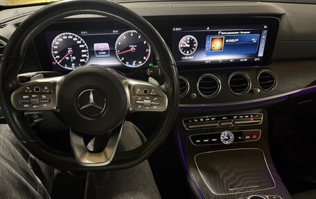 Mercedes-Benz E-Класс, 2020 год, 4 350 000 рублей, 3 фотография