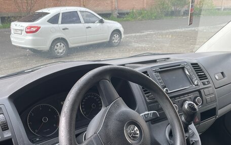 Volkswagen Caravelle T5, 2012 год, 1 550 000 рублей, 9 фотография