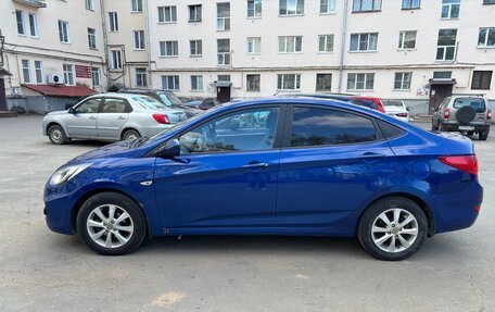 Hyundai Solaris II рестайлинг, 2012 год, 700 000 рублей, 2 фотография