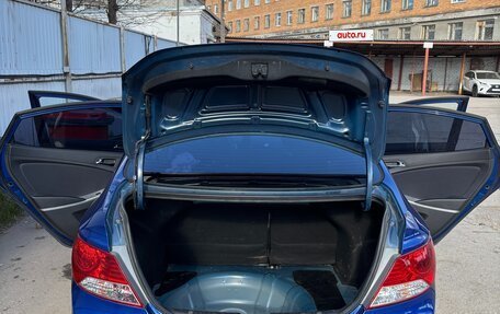 Hyundai Solaris II рестайлинг, 2012 год, 700 000 рублей, 5 фотография