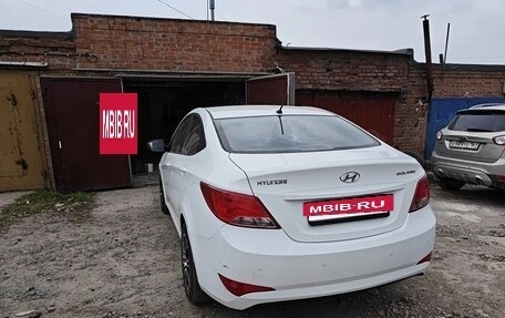 Hyundai Solaris II рестайлинг, 2015 год, 1 150 000 рублей, 4 фотография