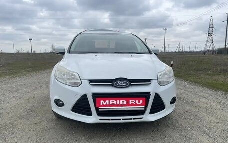 Ford Focus III, 2014 год, 850 000 рублей, 2 фотография