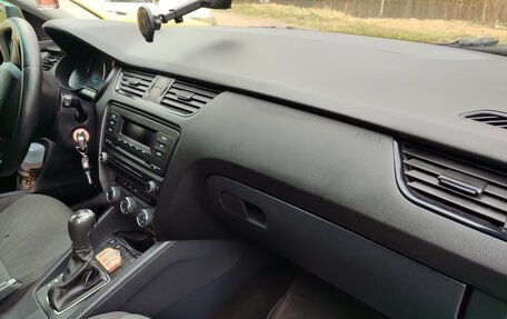 Skoda Octavia, 2013 год, 700 000 рублей, 29 фотография