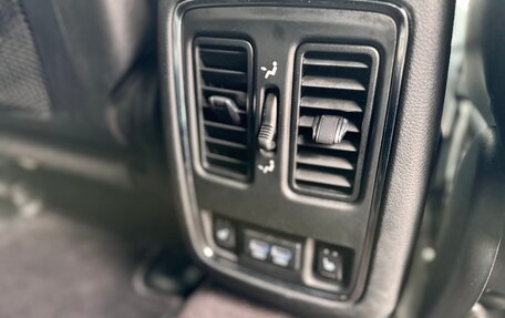 Jeep Grand Cherokee, 2016 год, 3 000 000 рублей, 15 фотография