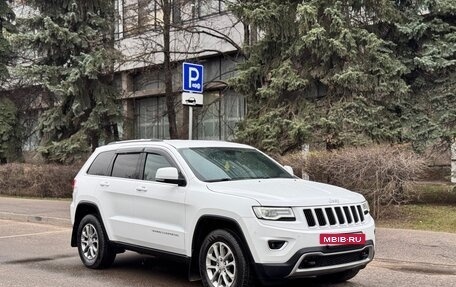 Jeep Grand Cherokee, 2016 год, 3 000 000 рублей, 3 фотография