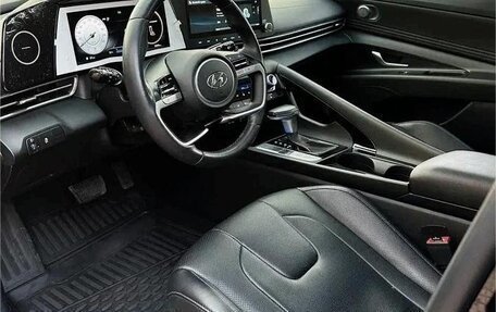 Hyundai Elantra, 2023 год, 1 700 000 рублей, 9 фотография