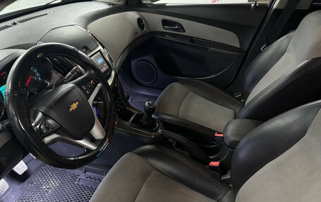 Chevrolet Cruze II, 2013 год, 699 000 рублей, 10 фотография