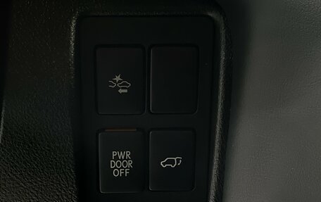 Lexus LX III, 2018 год, 9 000 000 рублей, 15 фотография