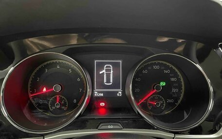 Volkswagen Touran III, 2022 год, 2 600 000 рублей, 11 фотография