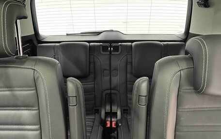 Volkswagen Touran III, 2022 год, 2 600 000 рублей, 17 фотография