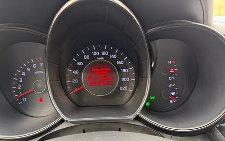 KIA Rio III рестайлинг, 2014 год, 920 000 рублей, 27 фотография