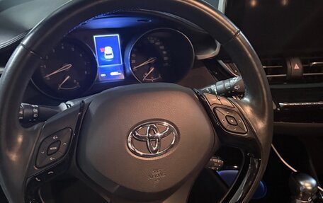 Toyota C-HR I рестайлинг, 2019 год, 2 000 000 рублей, 7 фотография