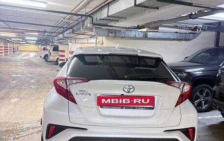 Toyota C-HR I рестайлинг, 2019 год, 2 000 000 рублей, 5 фотография