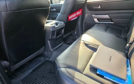 Toyota Tundra, 2022 год, 6 995 000 рублей, 10 фотография