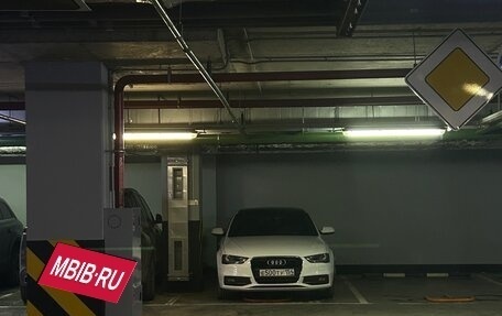 Audi A4, 2015 год, 1 720 000 рублей, 6 фотография