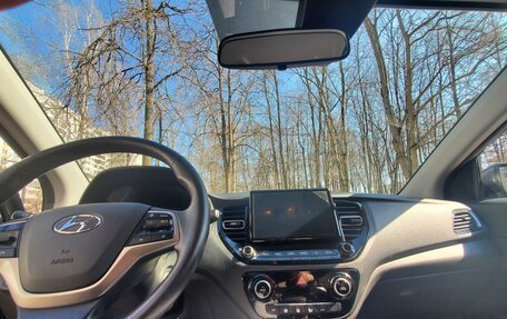 Hyundai Solaris II рестайлинг, 2021 год, 1 690 000 рублей, 26 фотография