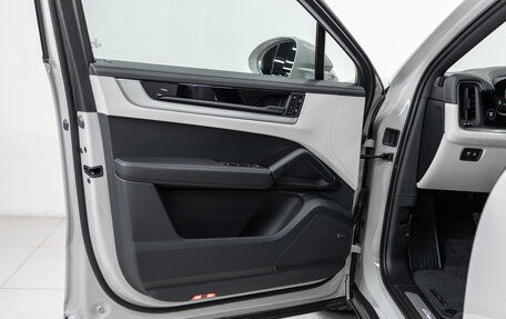 Porsche Cayenne III, 2025 год, 17 490 000 рублей, 8 фотография