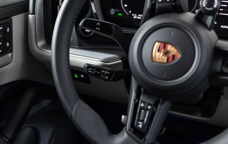 Porsche Cayenne III, 2025 год, 17 490 000 рублей, 15 фотография