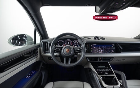 Porsche Cayenne III, 2025 год, 17 490 000 рублей, 13 фотография