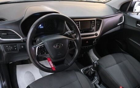 Hyundai Solaris II рестайлинг, 2017 год, 1 099 000 рублей, 11 фотография