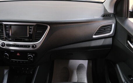 Hyundai Solaris II рестайлинг, 2017 год, 1 099 000 рублей, 17 фотография