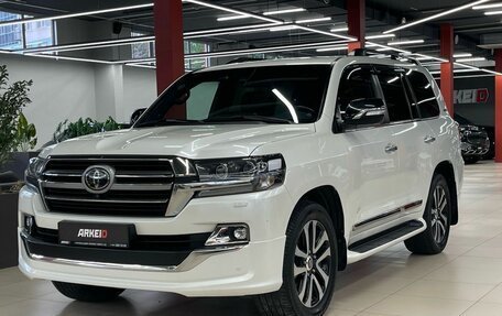 Toyota Land Cruiser 200, 2019 год, 8 790 000 рублей, 2 фотография