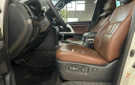 Toyota Land Cruiser 200, 2019 год, 8 790 000 рублей, 14 фотография