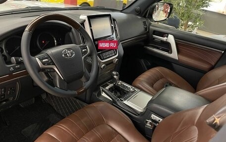 Toyota Land Cruiser 200, 2019 год, 8 790 000 рублей, 15 фотография