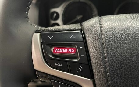 Toyota Land Cruiser 200, 2019 год, 8 790 000 рублей, 23 фотография