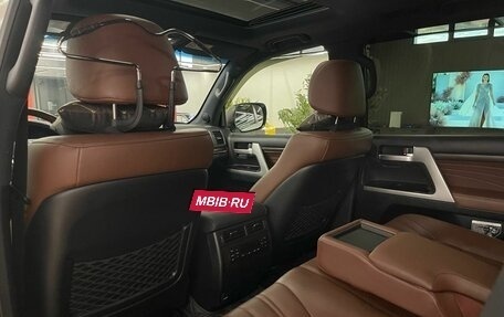 Toyota Land Cruiser 200, 2019 год, 8 790 000 рублей, 31 фотография