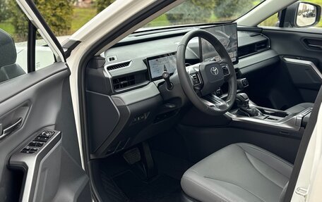 Toyota RAV4, 2026 год, 4 590 000 рублей, 33 фотография